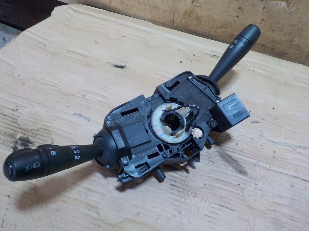 фото №7, Dacia logan ii 1.2b переключатели