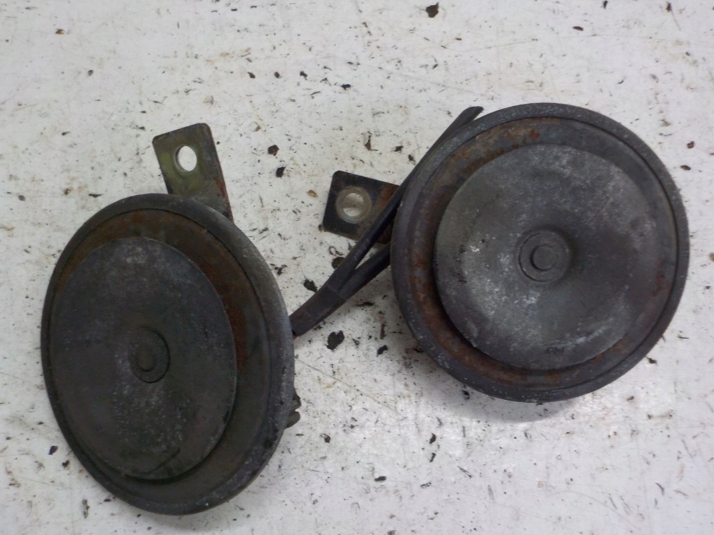 фото №1, Mercedes w124 клаксон