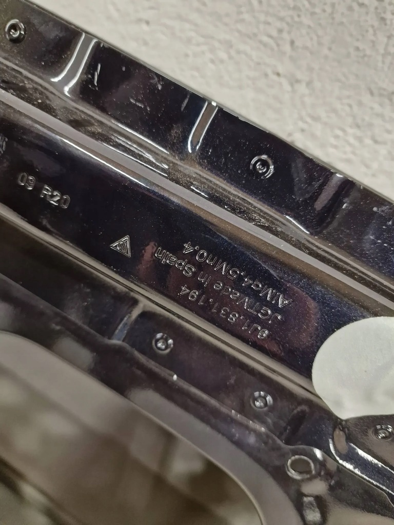 фото №11, Porsche taycan 9j1 2020 дверь