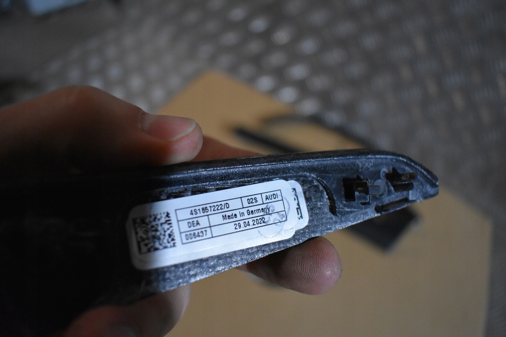 фото №6, Idealne накладки декоры консоли карбон audi r8 1