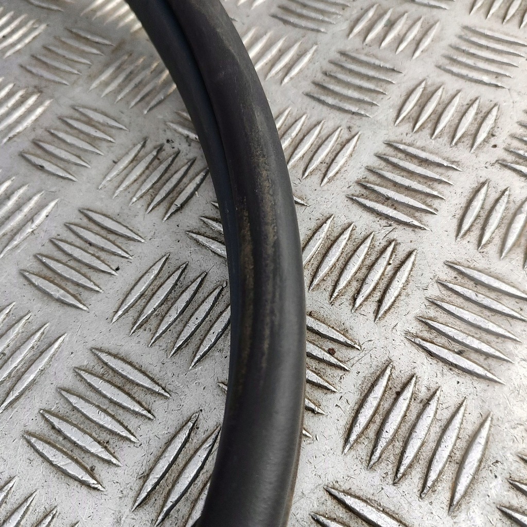 фото №7, Kia niro 2024 правая сторона резиновый прокладка дверь задних