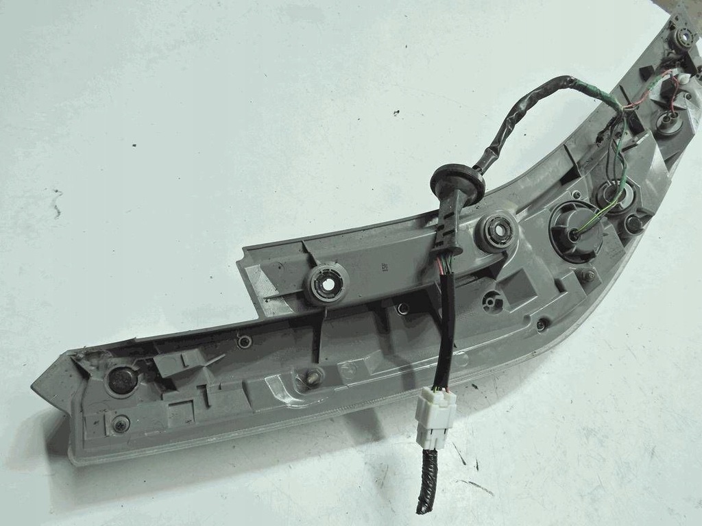 фото №9, Nissan leaf i 10-17 лампа правый задняя