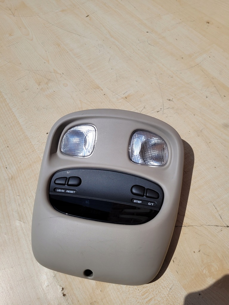 фото №6, Jeep cherokee 01-07r kj освещение кабины лампа