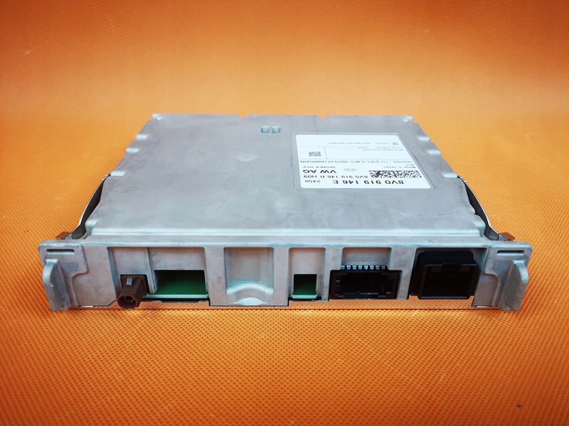 фото №1, Audi a7 4g модуль тюнер tv 8v0919146e 32km