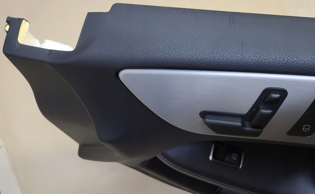 Обивка обшивка с дверь правый перед пассажира mercedes ml w166 оригинальный номер европа Оригинал