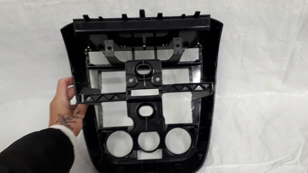 фото №14, Рамка консоль средняя vw fox 5z0858061a