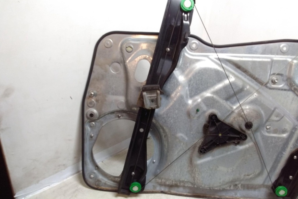 фото №7, Подъемник стекло левых передних дверь vw tiguan 5n_ 1k0959792j 1.97l