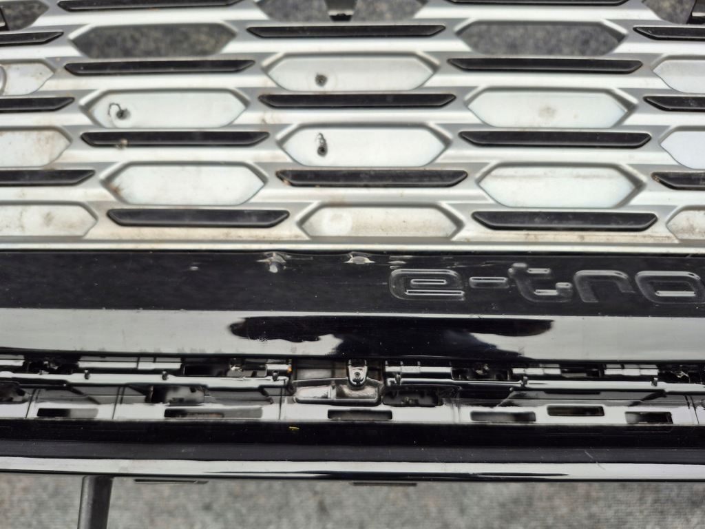 фото №6, Audi q8 e-tron s-line бампер перед 4ke