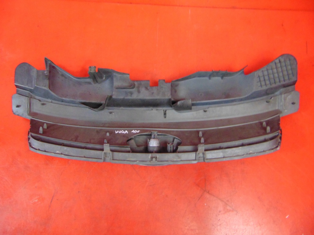 Ford kuga mk1 рестайлинг  решётка радиатора решётка  накладка верхний поперечина Цена