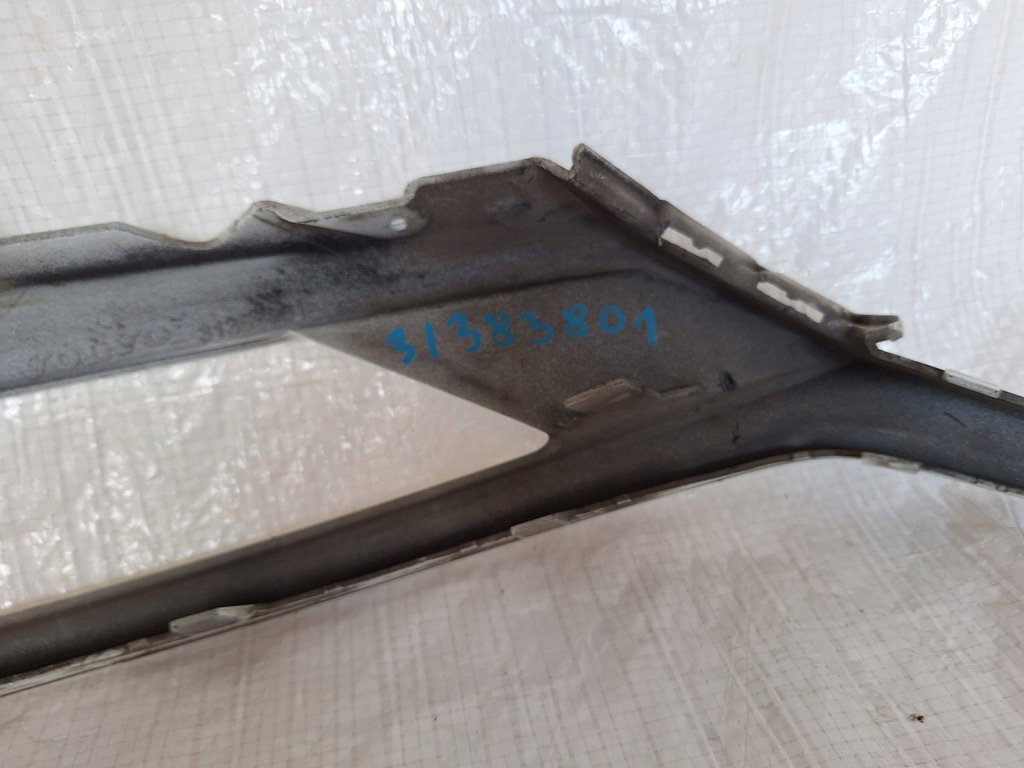 фото №13, Volvo xc90 решётка радиатора бампера передний молдинг решётка бампер перед