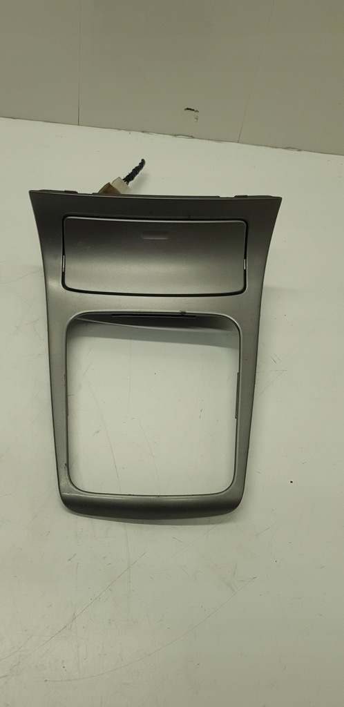 фото №1, Пепельница рамка subaru forester ii