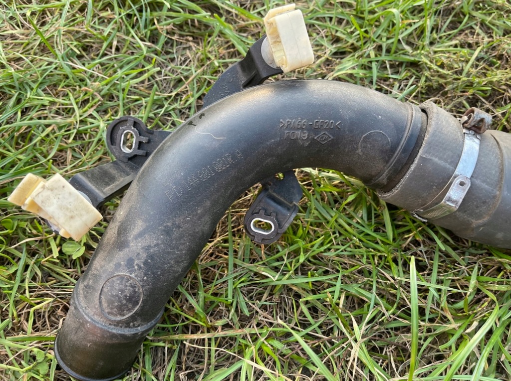 фото №4, Шланг интеркулер воздуха renault kadjar 1.2 tce 144601001r