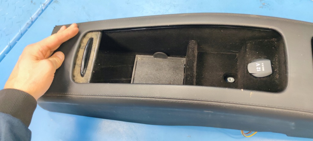 фото №6, Mercedes w219 підлокітник задній шторка