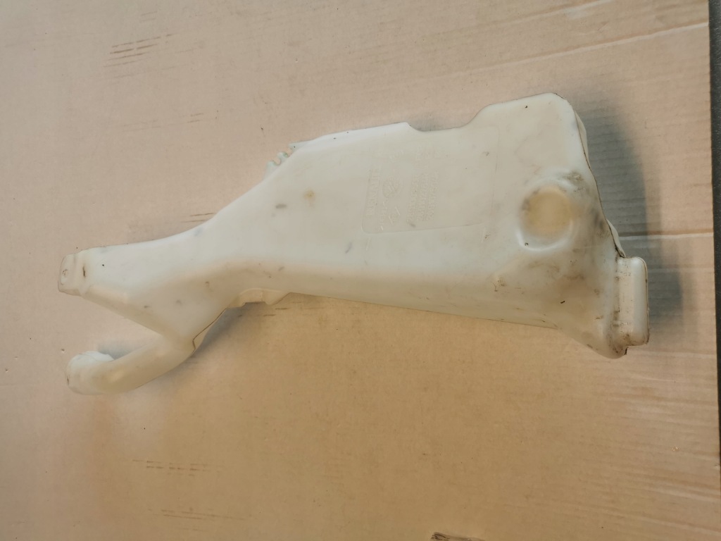 фото №1, Renault оригінальний номер 289100350r бак омивача