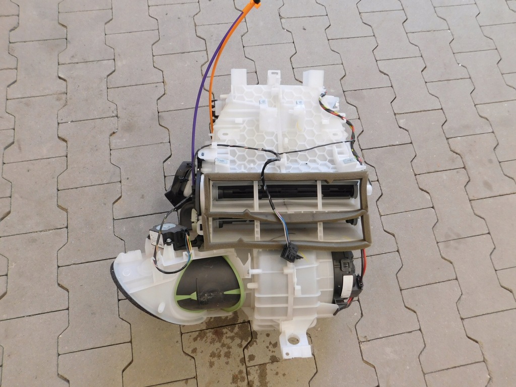 фото №1, Peugeot 2008 обігрівач