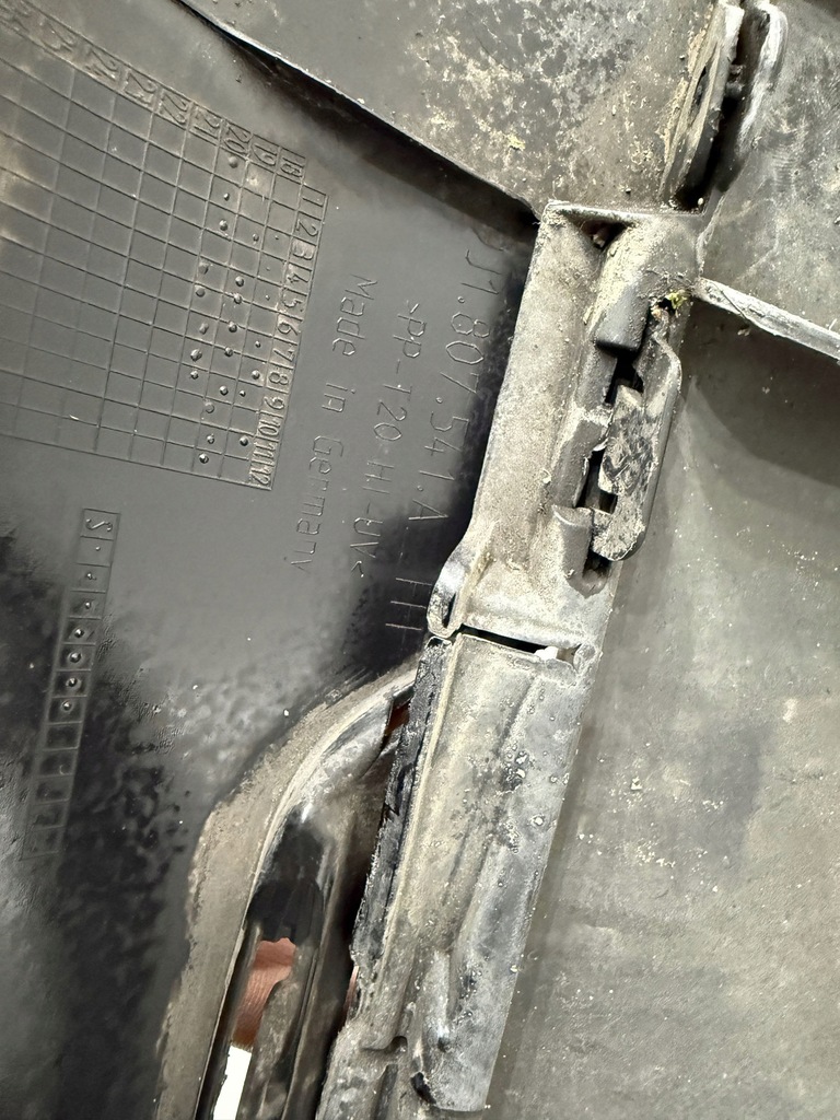 фото №16, Porsche taycan turbo s 9j1 бампер перед передний хороший