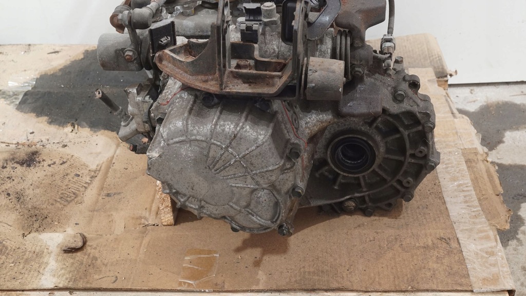 фото №7, Двигатель kompletny коробка передач toyota yaris ii1.4 d4d 1n-p72r