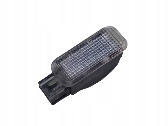 фото №1, Audi a5 8t лампа освещение кабины 4b0947415a