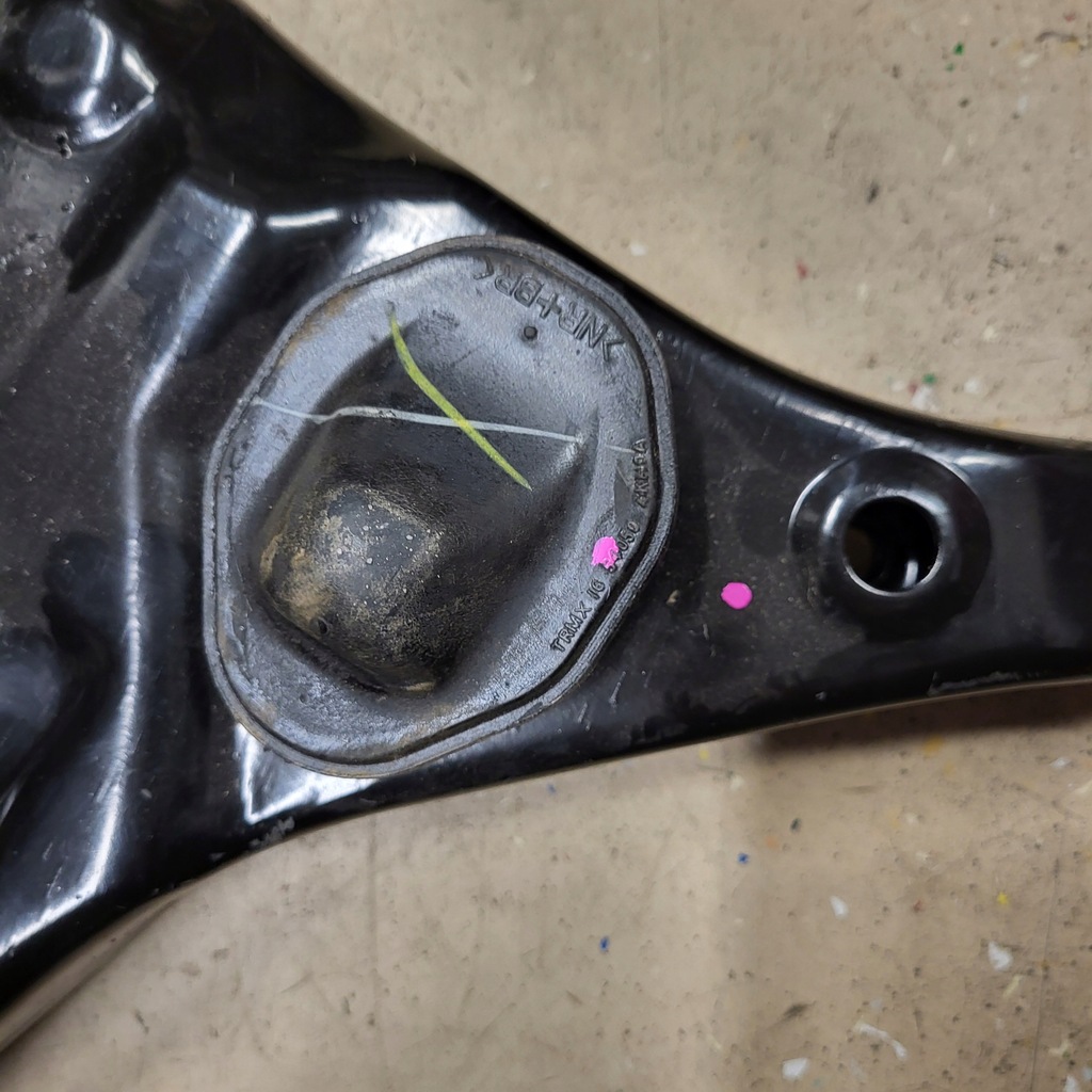 фото №5, Рычаг нижний левый nissan navara d23 np300 2015- оригинал