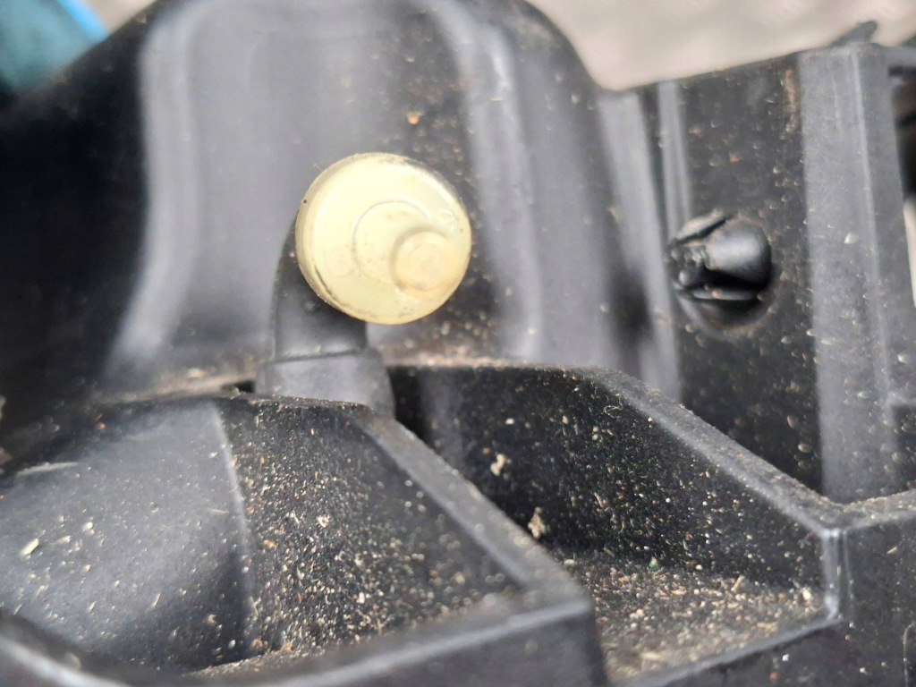 Бак вакуумa mercedes-benz e w211 a6510700568 с Разборки