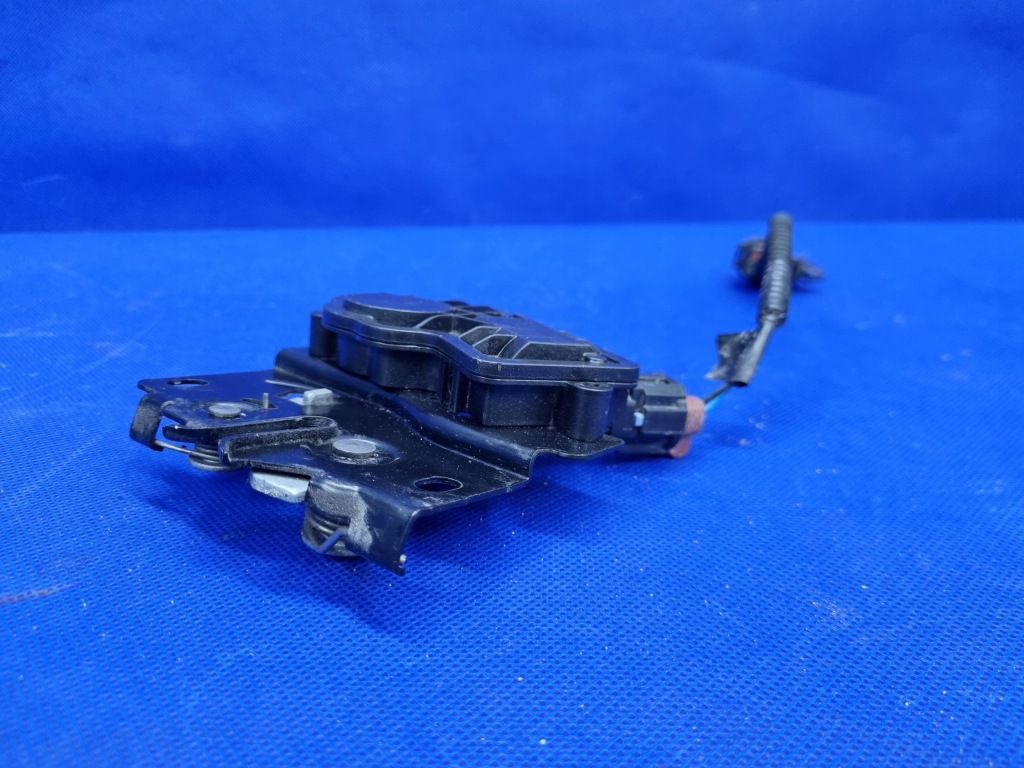 Купить Nissan leaf 2 замок разъём зарядки