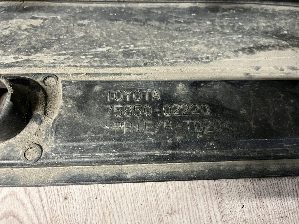 фото №14, Toyota corolla e21 kombi молдинг порог правая порог правый 75850-02220