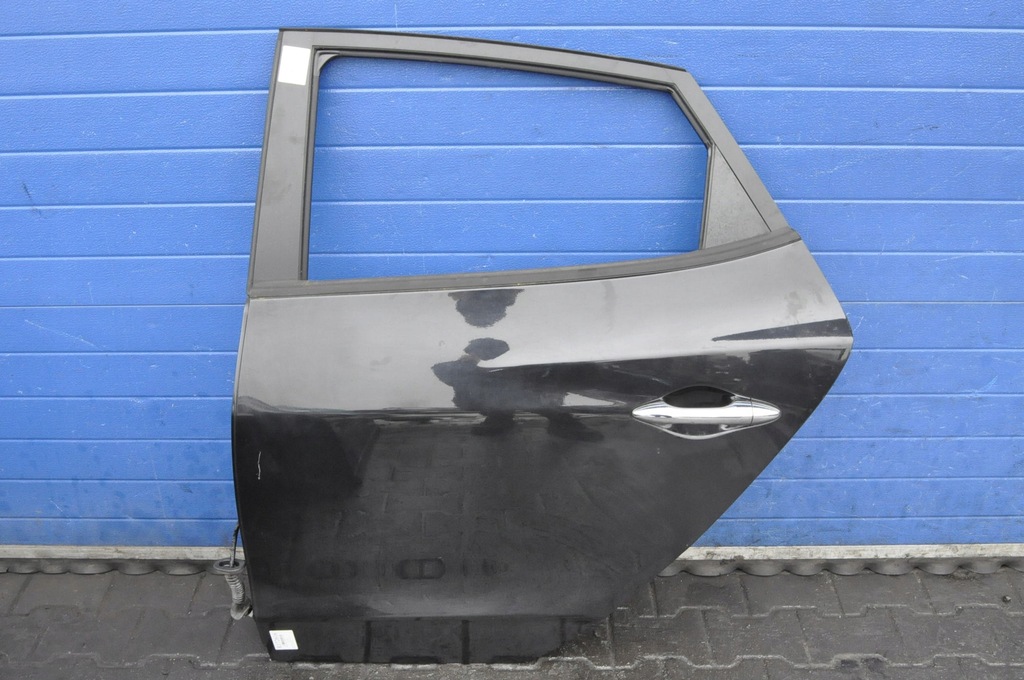фото №1, Hyundai ix35 дверь левый задняя левая задние 1k