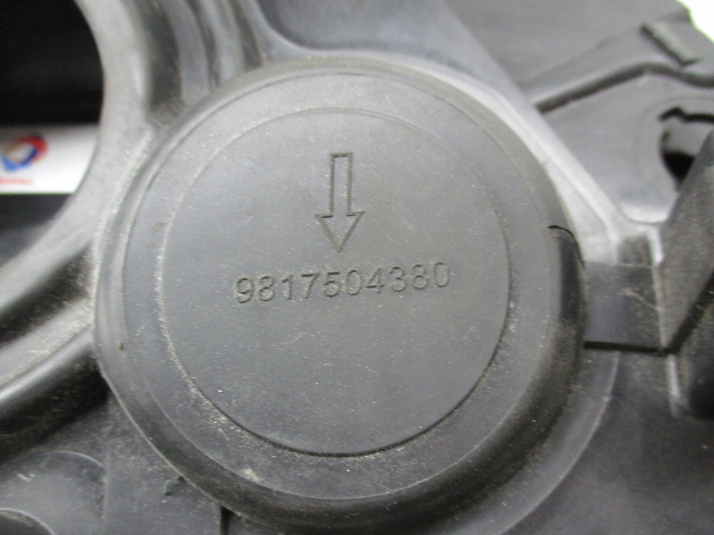 Peugeot 308 2 17-21 кришка заливної пального 9817504180 Зі Шроту