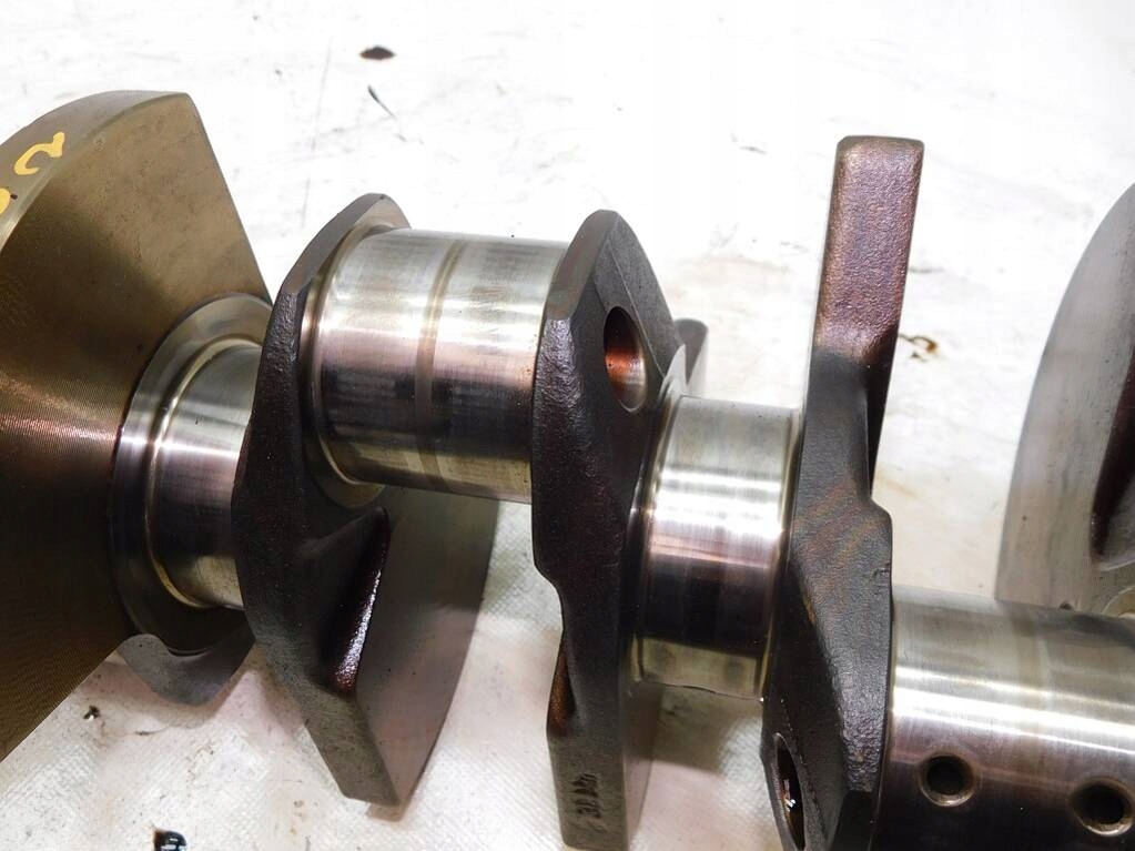 Porsche cayenne 1 4.5 s 03-10 wał колінчастий 9481012r Зі Шроту