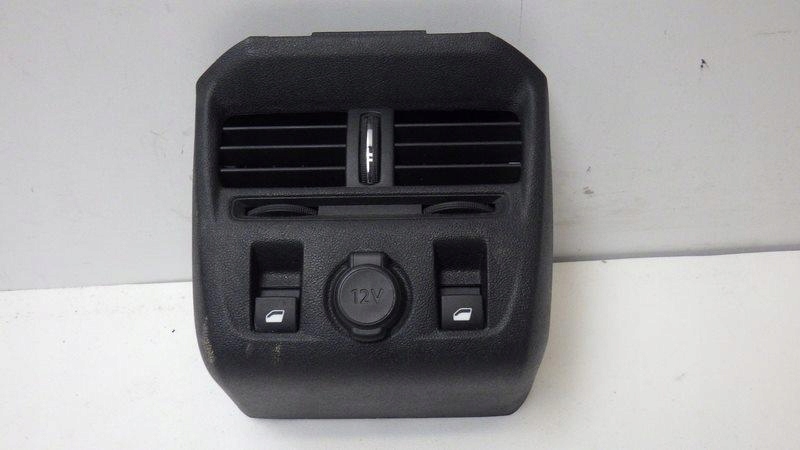 фото №1, Решётка обдув задняя разъём citroen ds5 9670771377