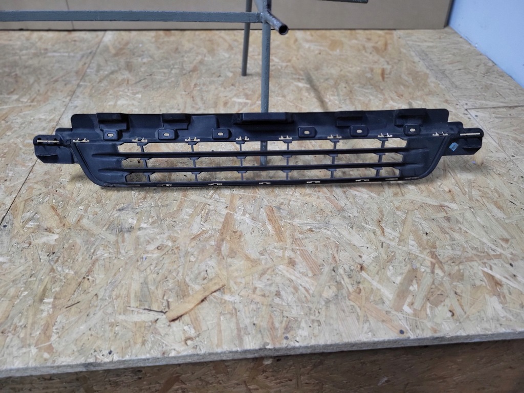 фото №6, Citroen jumpy iii expert 17r -- решётка верхний бампера передний перед