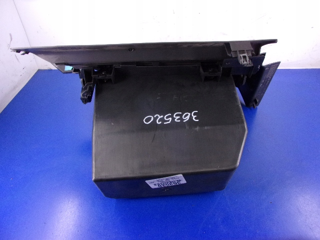 фото №5, Focus c-max i бардачок главный пассажира оригинал