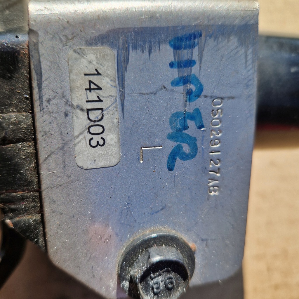 фото №9, Dodge viper srt10 кронштейн кронштейн підголівник підсилення mopar 05029127ab