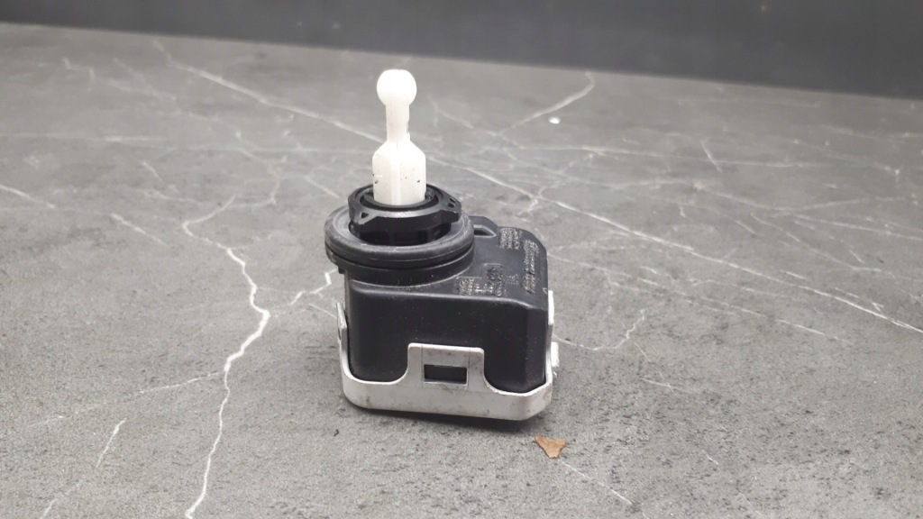 фото №9, Моторчик фара passat b6