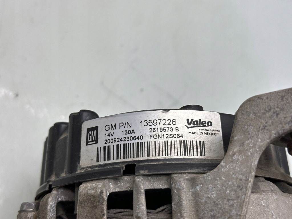 Купити Buick encore 1 2021 генератор