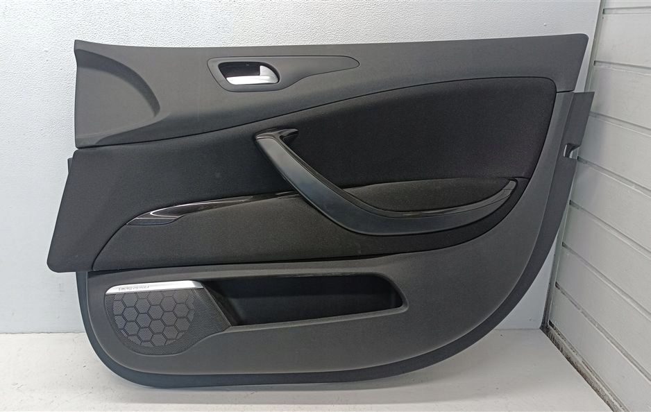 фото №1, Обшивка обивка правый перед citroen c5 iii x7 hifi материал