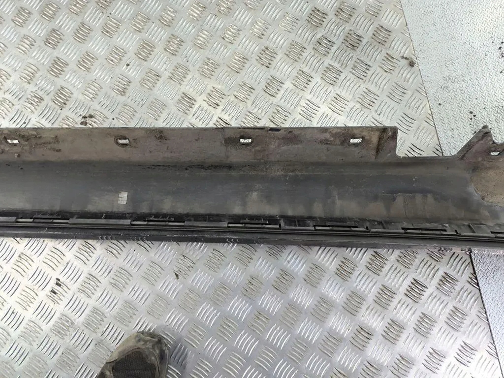 Накладка порог левая bmw 3 e90 51777202653 3.0l дизель 2010 Киев