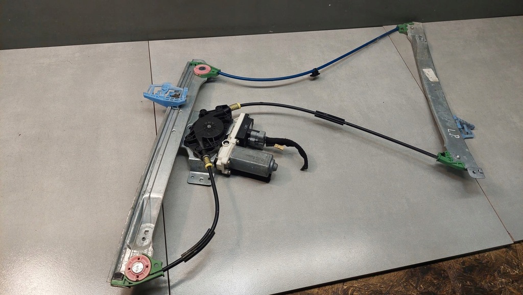 фото №13, Подъемник стекло левый перед citroen c2 1.4 b 3d