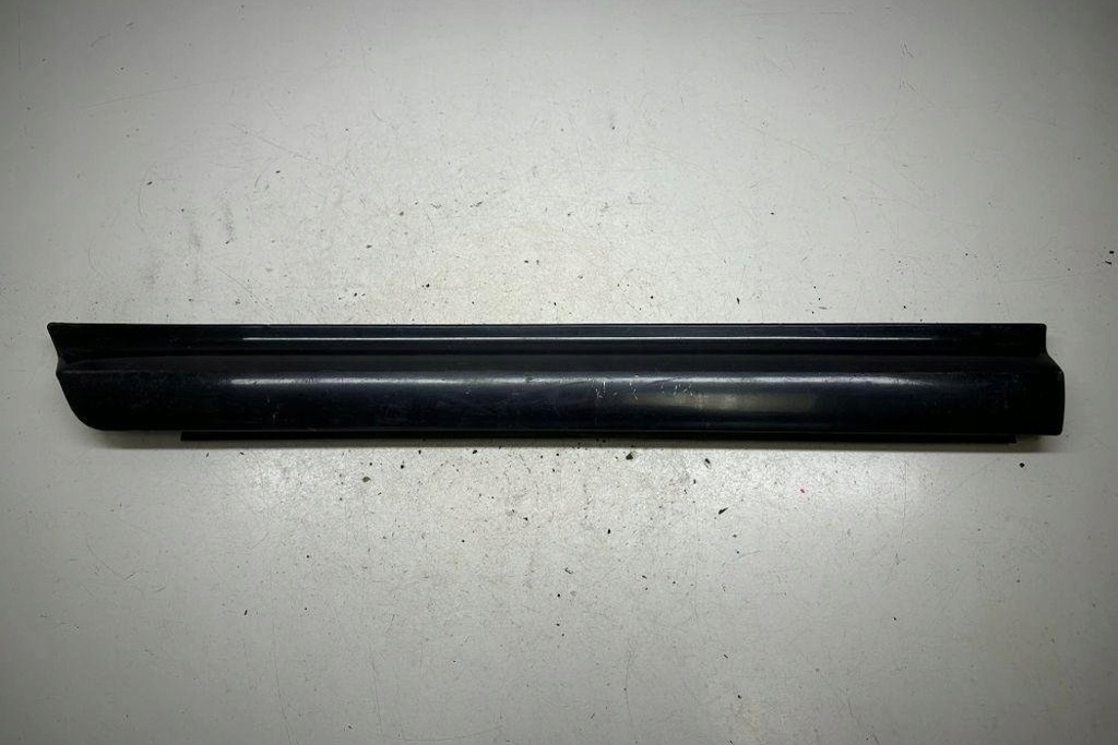 фото №7, Молдинг задних правых дверь audi a8 d2 4d2, 4d8 4e0853969 4.0l дизель