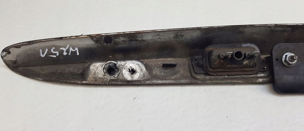 фото №8, Mercedes r w251 накладка молдинг задній кришки oryg