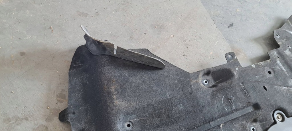 Jeep grand cherokee wl 2022 накладка нижня під  двигун коробка передач p68377818af Доставка