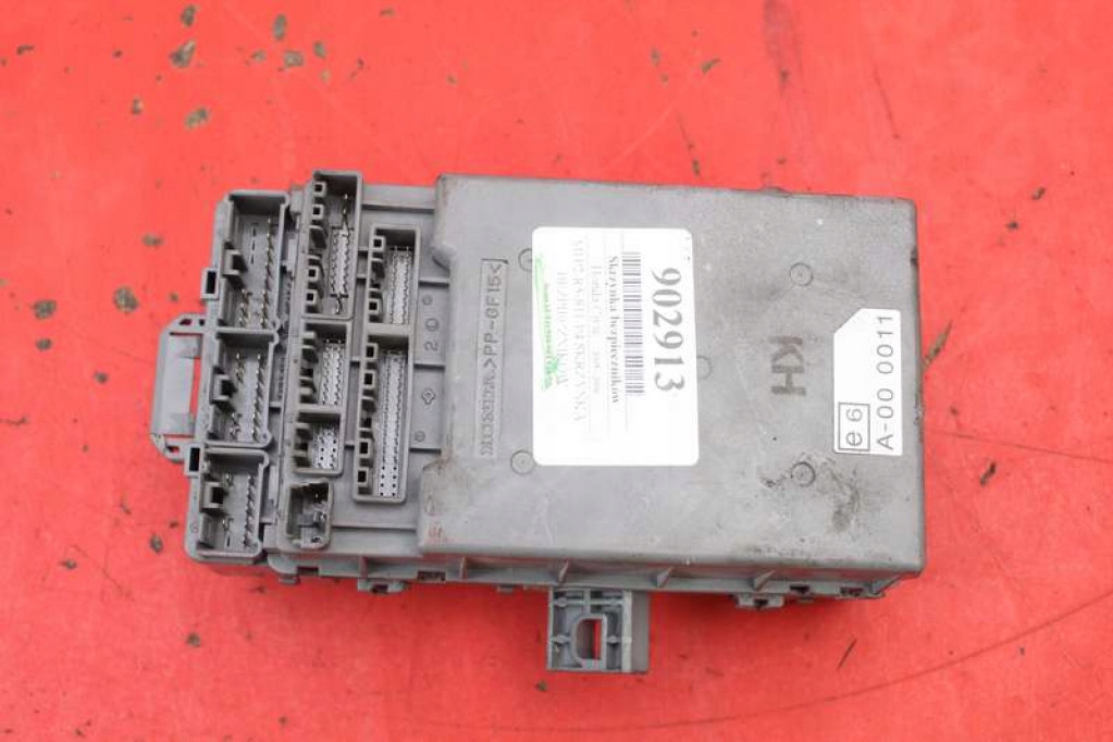 Коробка запобіжників snb-g331 honda civic viii 1.3 hybrid mx 95 km 05-08 Київ