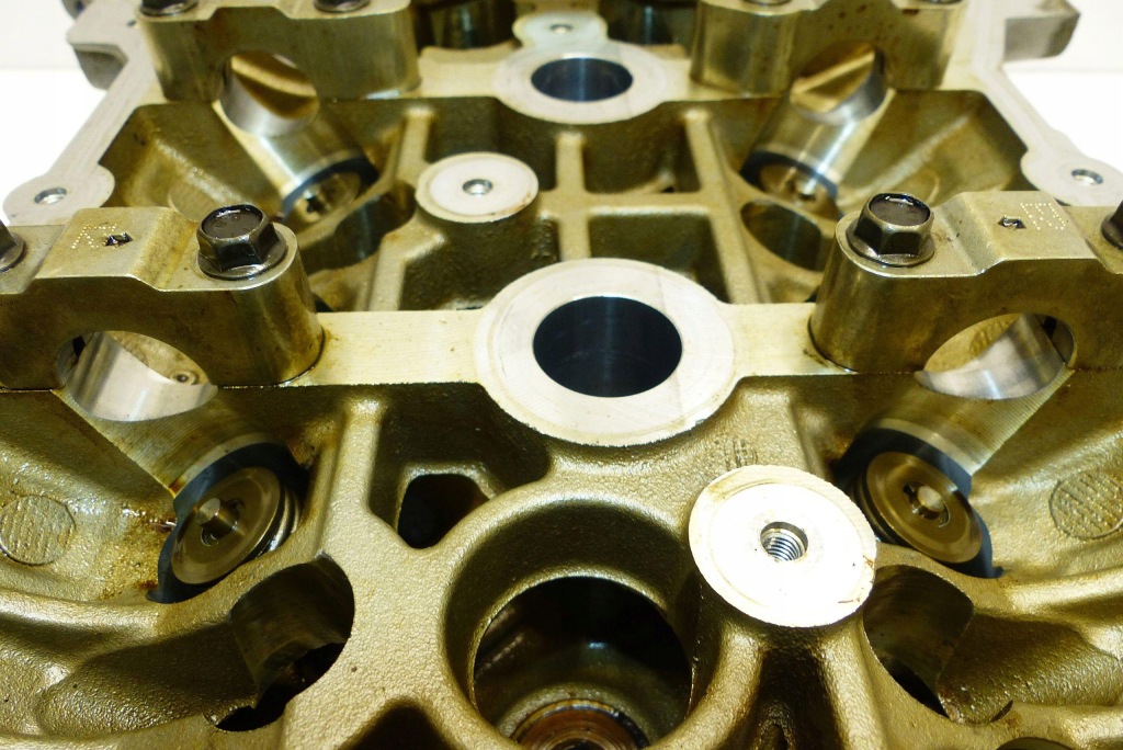 Jeep patriot compass dodge journey 2.4i edg ed3 головка цилиндров + клапаны Оригинал