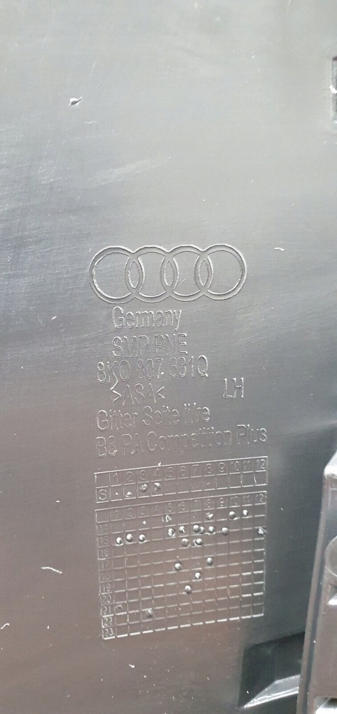 фото №5, Audi a4 s4 13-16 s-line nowa оригінальна решітка протитуманної фари бампера satyna