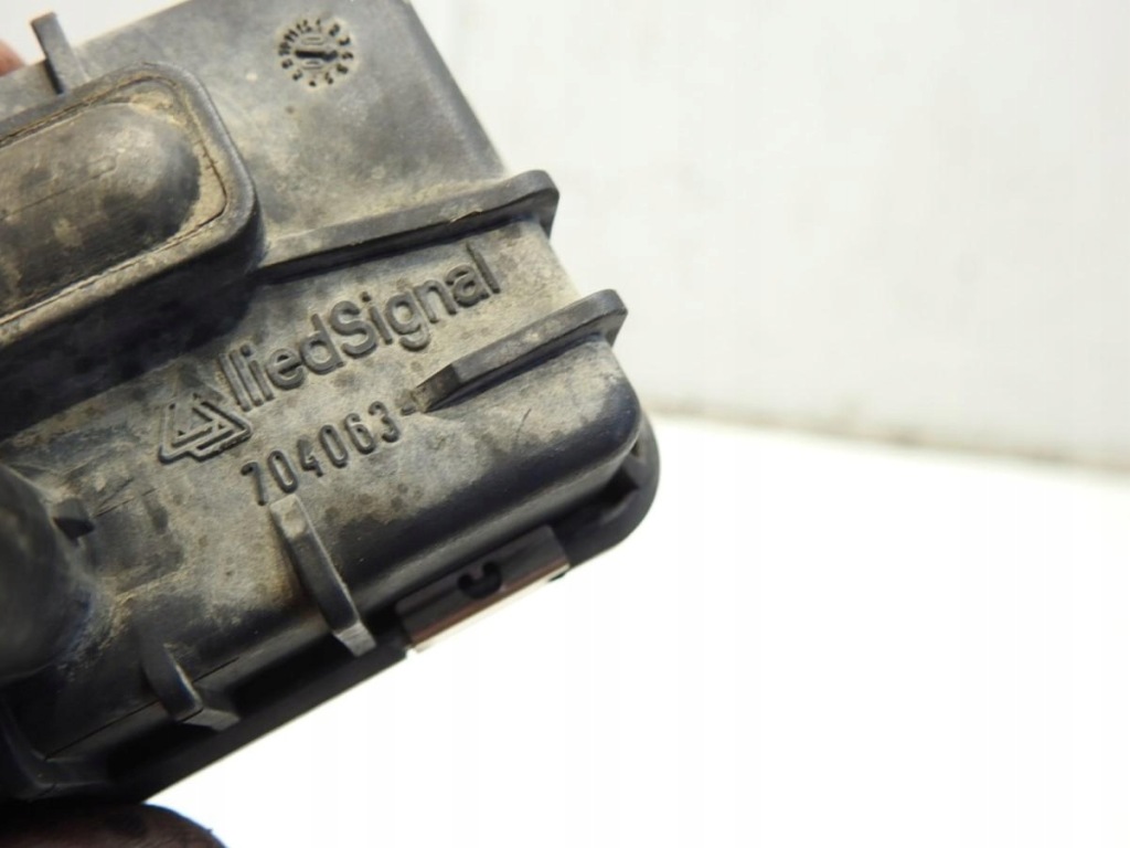 фото №6, Регулятор турбіни mercedes w220 4.0 cdi v8