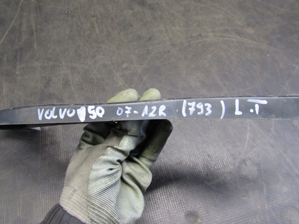 Направляющая бампера левый задняя volvo v50 i lift 07-12r 30763017 Киев