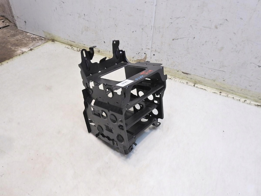 фото №8, Рамка каркас радио audi a6 c6 4f0035209