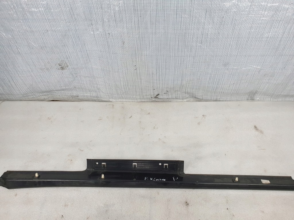 фото №6, Молдинг накладка порог правый перед mercedes r w251