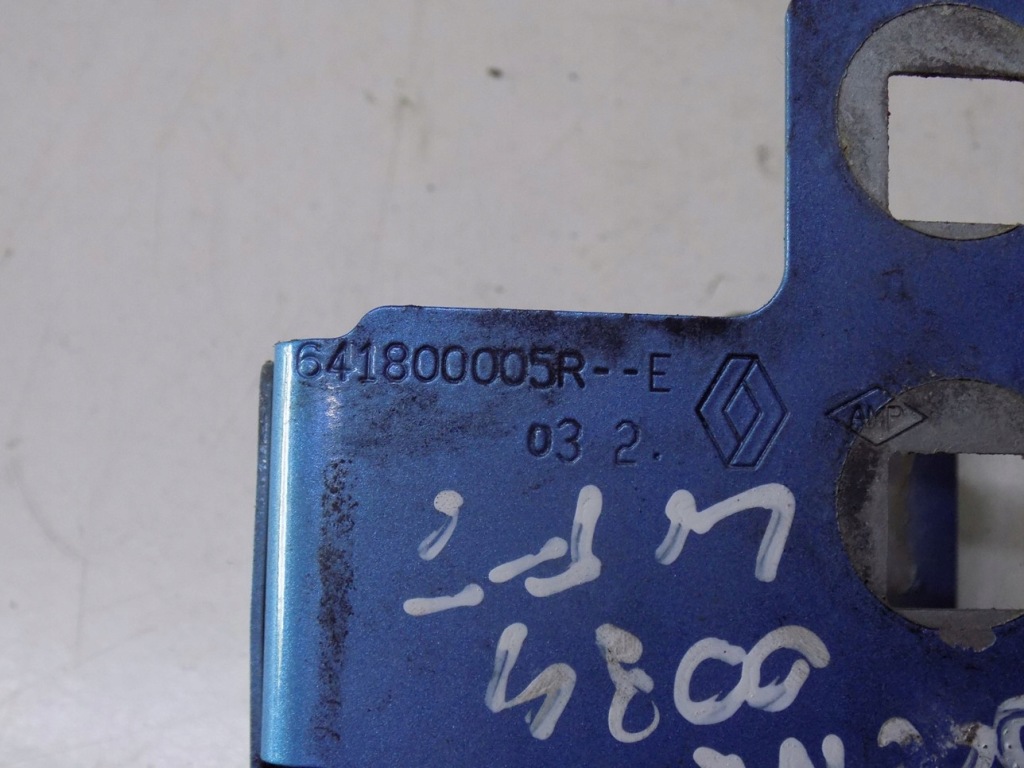 фото №6, Renault scenic iii lift кронштейн кронштейн правий перед 641800005r