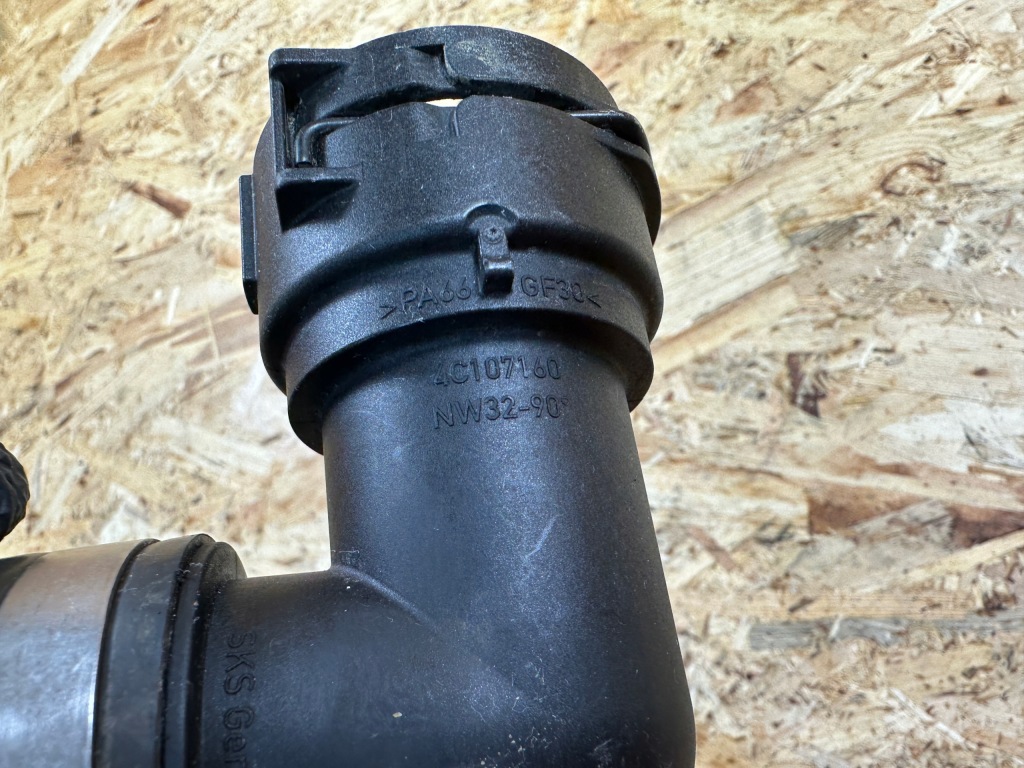 Купить Пабтрубок  труба шланг воды mercedes x klasa w470 a4705010000